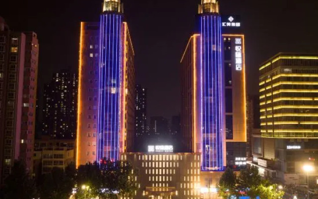 YueJi Hotel