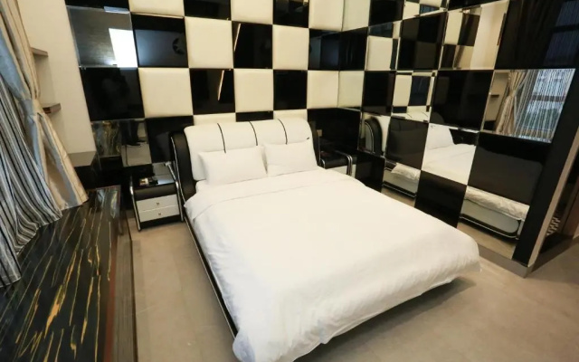 Shantou Leyi Express Hotel