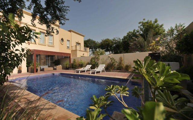 Medlock Villas