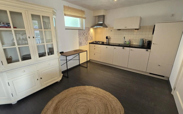 DPO40 Modern holiday home just 2 min from the beach