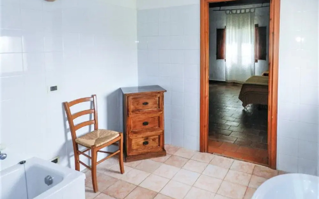 Beautiful Holiday Home in Fulgatore With Swimming Pool