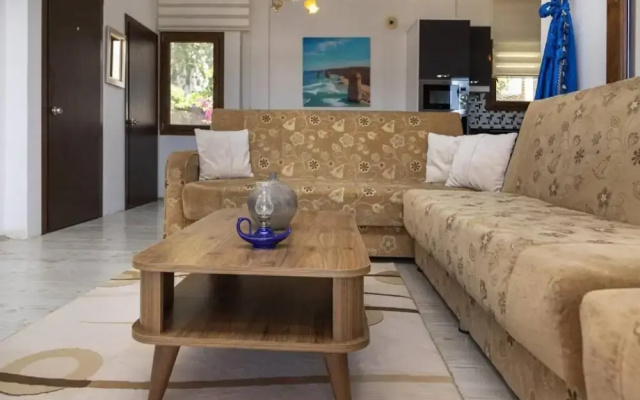3 BR Comfy House with Peaceful View in Yalikavak