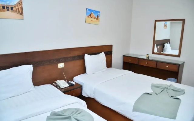 Miramar Evergreen Hotel