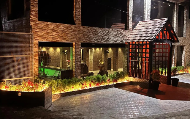 Hyders Park - The Luxury Hotel