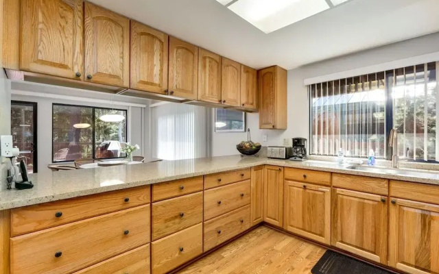 Spacious Riverfront 3 Bedroom Home