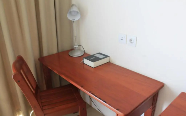 Thong's Inn - KNO Kualanamu Transit Hotel