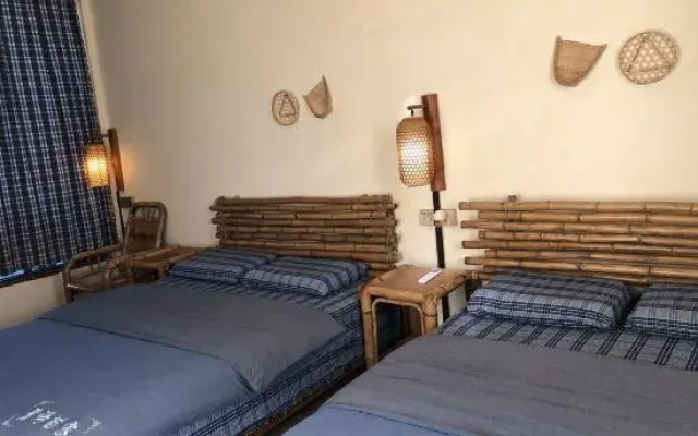 Bihai Miaojia Inn