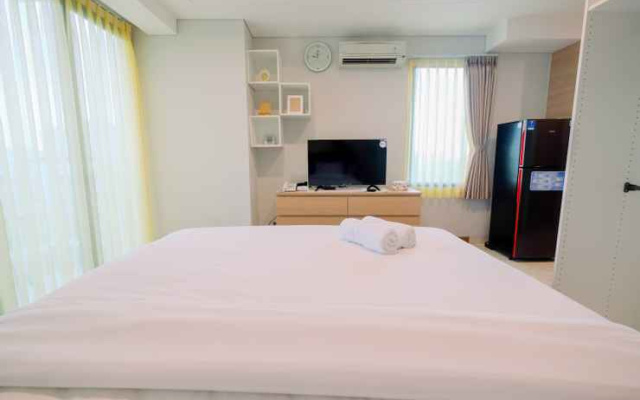 Studio Monas View Apartment at Capitol Suites By Travelio