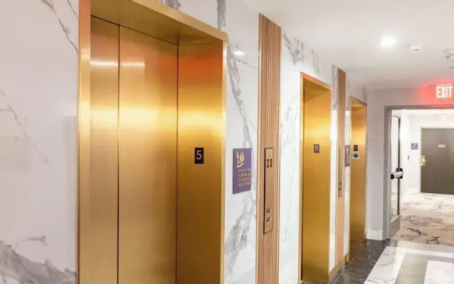 Iris Hotel Boston