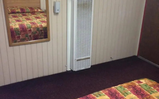 Lamplighter Motel