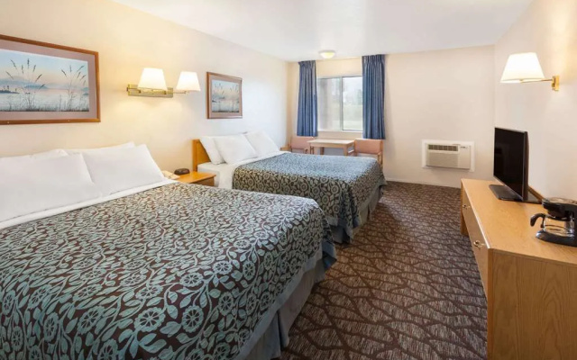 Days Inn Manistee