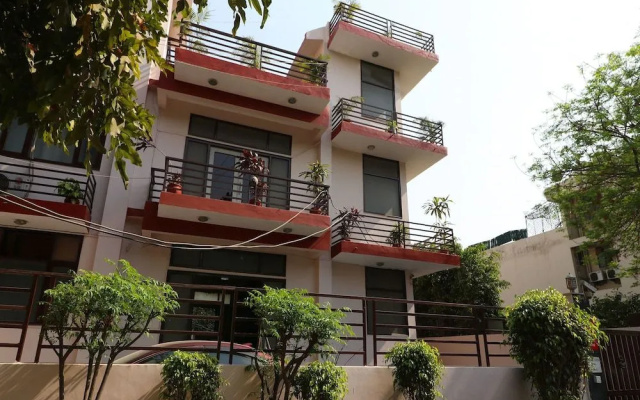 OYO 12477 DLF Phase 2