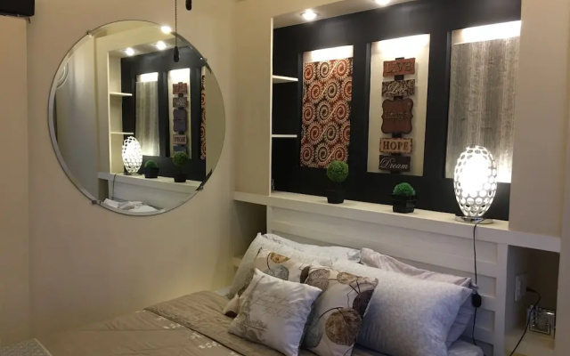 Stunning Eastwood Condo Suite
