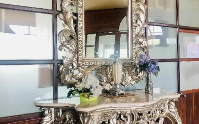 Hermitage Hotel & Resort