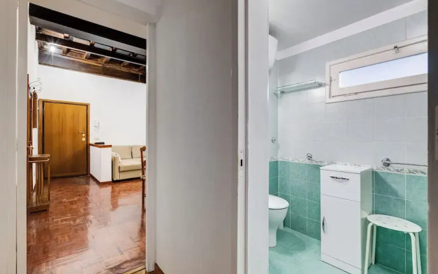 Spanish Steps Spacious Apartment