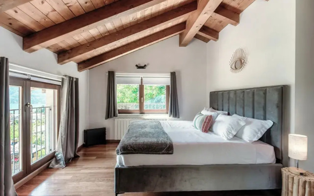 Sky Attic Lake Como