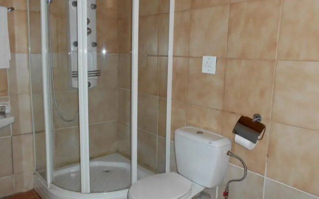 Nandi'S Guesthouse