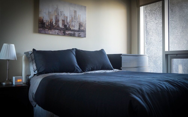 5 Calgary Downtown (2Bdr Suite