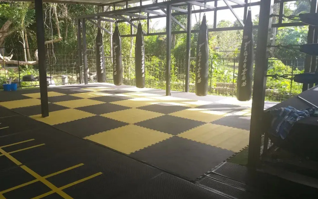 Mai Khao Muay Thai
