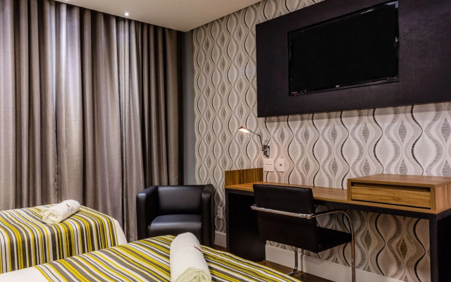 Vox Hotel