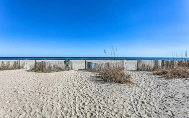 Stunning Oceanfront 3 bedroom condo