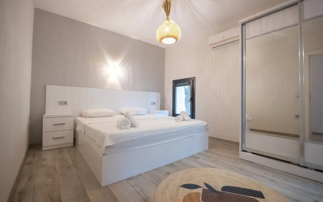 Eroglu Villas