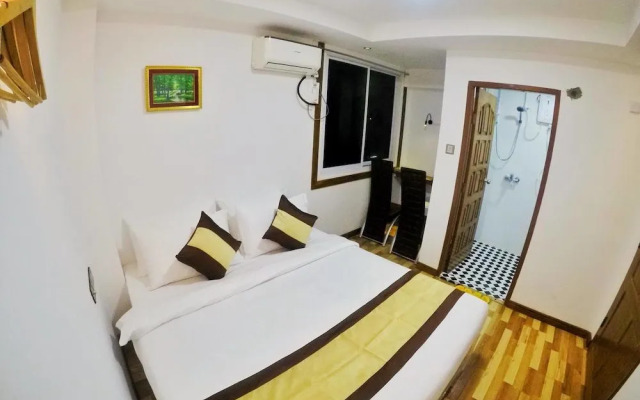 The Lodge Yangon Poshtel - Hostel