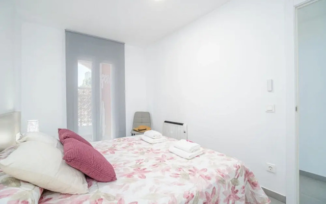 Apartment in Empuriabrava Near Sandy Beach