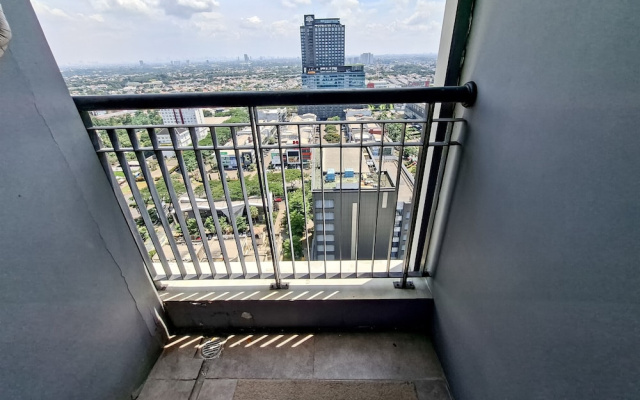 Delightful And Lovely Studio Room At Apartemen Roseville (Soho & Suite)