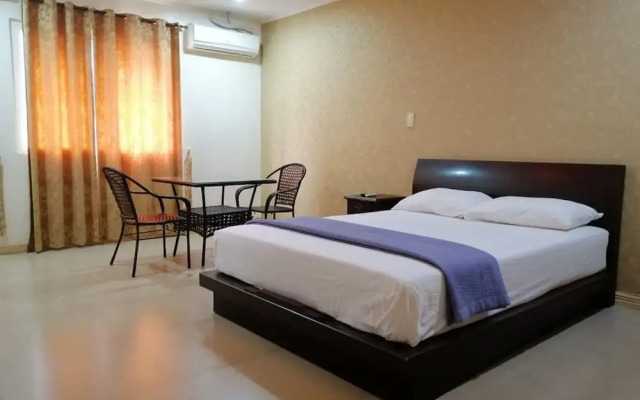 Oyo 654 Golden Hotel