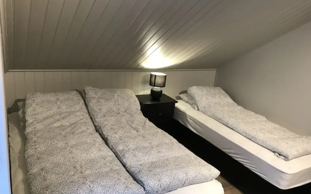 Lava Guesthouse