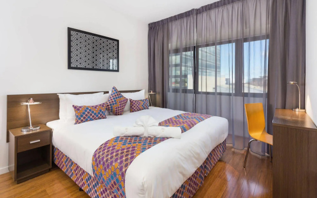 City Edge Dandenong Apartment Hotel