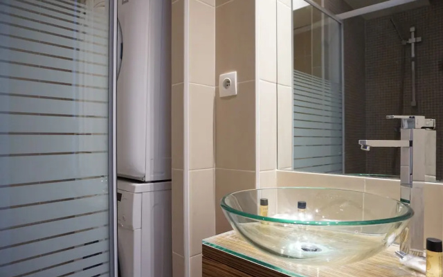 Porte Dauphine - 3 pièces - 90 m² - Paris 16
