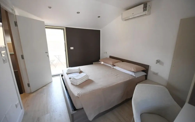 Scilla SeaFront Rooms