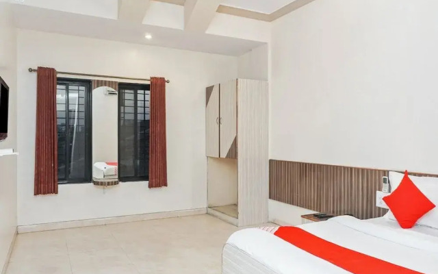 Suraj Residency by OYO Rooms