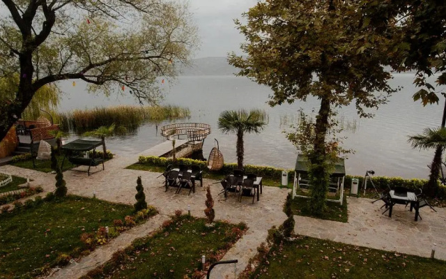 Kiyi Bungalov & Cafe