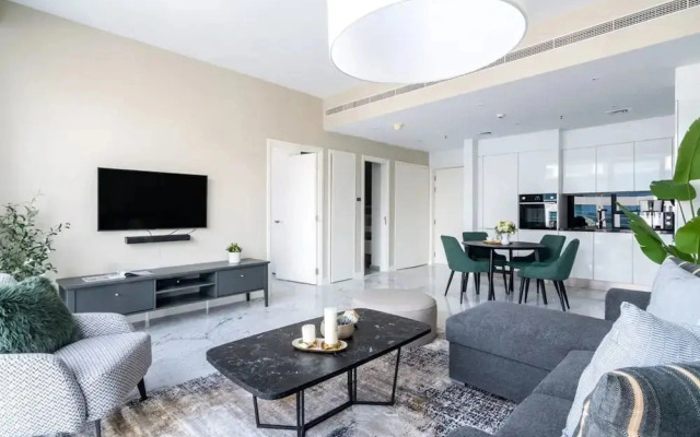 Silkhaus Stylish Modern Pad Gym Pool Access