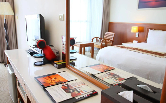 Yaling Hotel