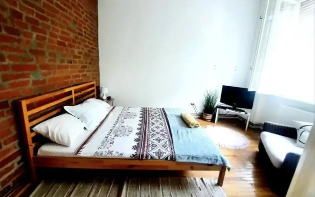 Apartment in Historic Building - Sleeps 4