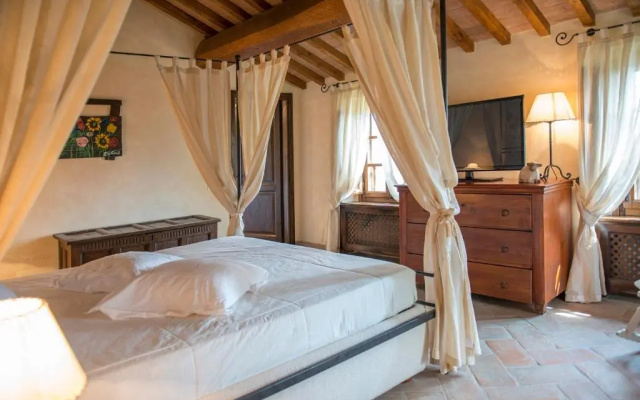 Country House with swimming pool in Toscana/Umbria