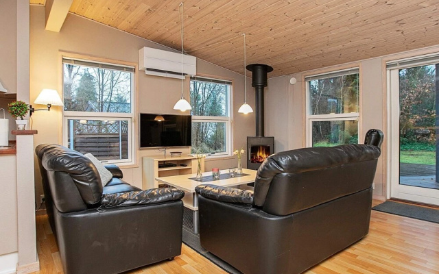Modern Holiday Home With Whirlpool in Væggerløse