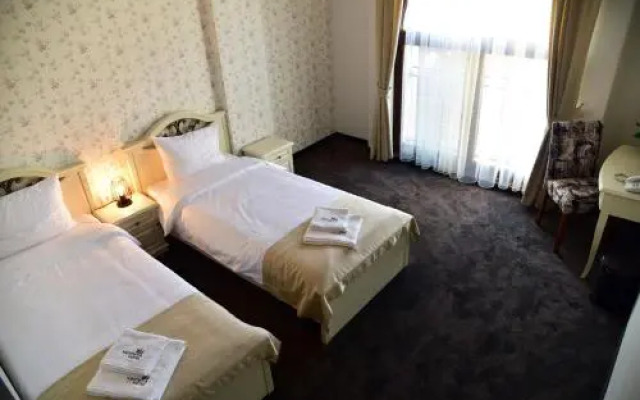 Hesteya Hotel