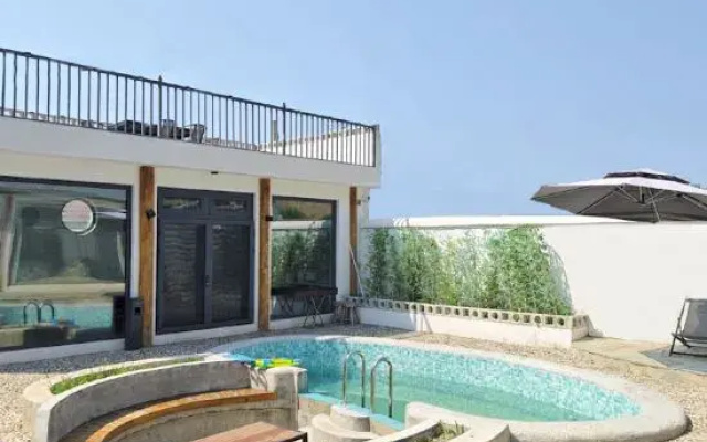 Dunshe Mountain Retreat