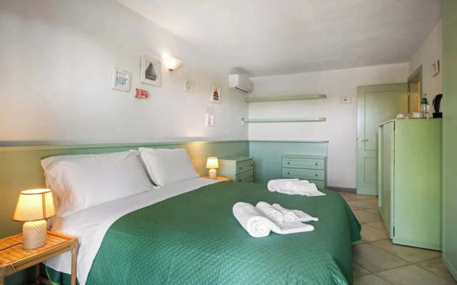 S è - Beach Rooms LE