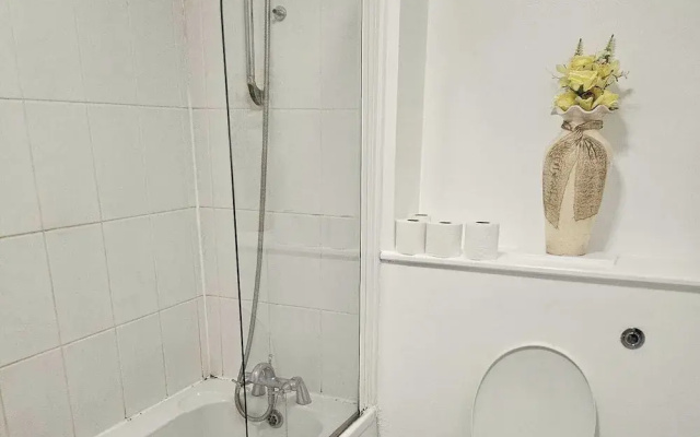 2 Bed Appt - City Centre - Private Balcony