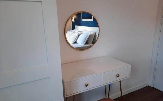 Nora Suite
