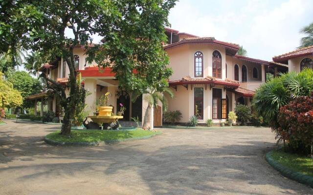 Отель Villa Ranmenika вид на фасад