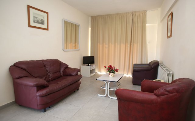 Sunquest Gardens Holiday Resort in Limassol, Cyprus from 104$, photos, reviews - zenhotels.com guestroom