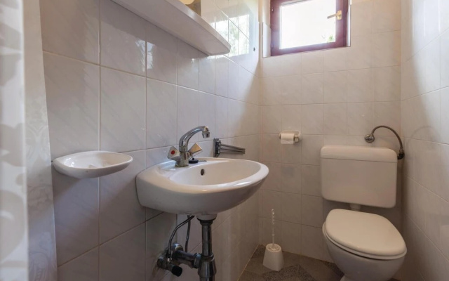 Nice Home in Kastelir With Wifi and 2 Bedrooms