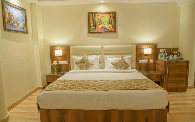 Hotel Hira Inn